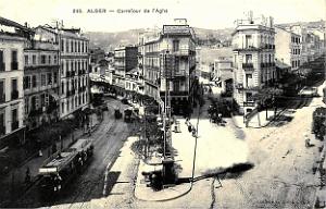 292- Alger - Le carrefour de l'Agha